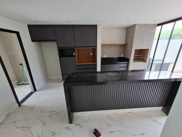 #20 - Casa para Venda em Indaiatuba - SP