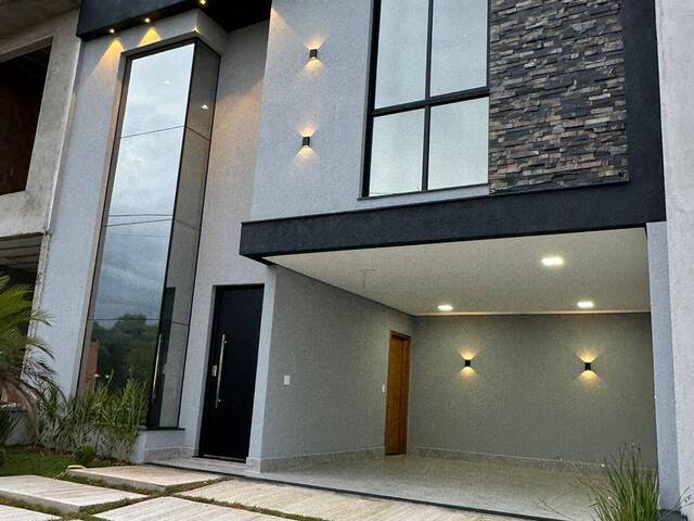 #154 - Casa para Venda em Indaiatuba - SP