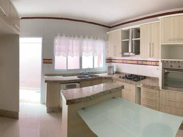 #166 - Casa para Venda em Indaiatuba - SP