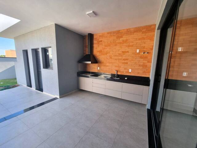 #320 - Casa para Venda em Campinas - SP - 2