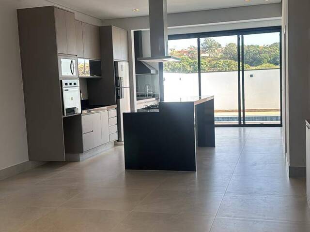 #334 - Casa para Venda em Valinhos - SP - 2