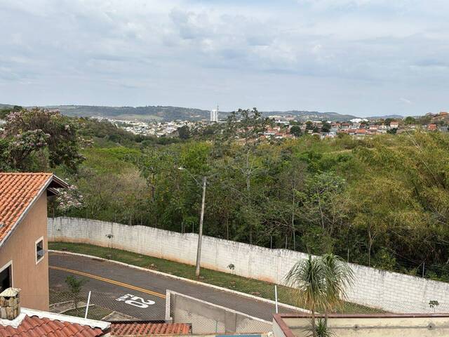 #359 - Casa para Venda em Valinhos - SP - 2