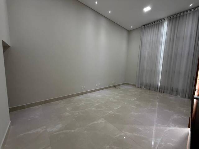 Casa para Venda em Indaiatuba - 2